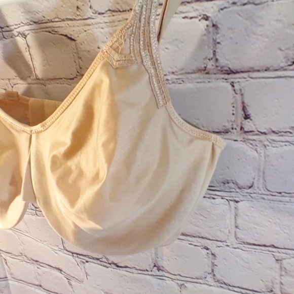 Wacoal Sensibility Convertible Underwire 36DD Cream Bra - Picture 12 of 16